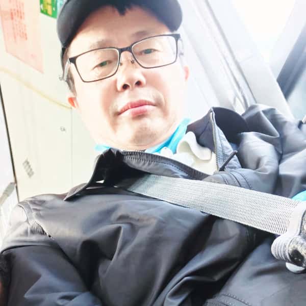 上海56岁单身帅哥真诚找对象-青原征婚相亲网